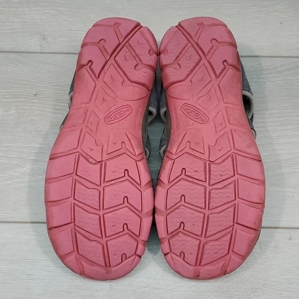 Keen Girls Big Kids Ceacamp II CNX Outdoor Hiking Comfort Sandals shoes sz 3